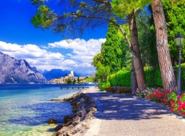 Очарованието на Италианските езера - Дар от Боговете Самолет и автобус 