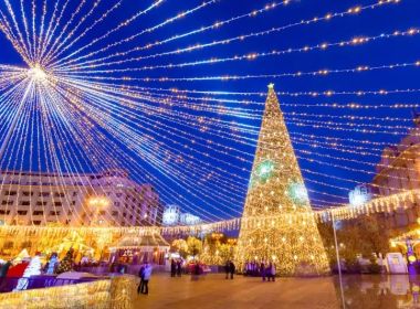 Един ден в Букурещ-Светлини, базари и празнично настроение