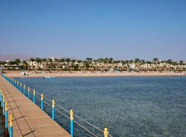 Coral Sea Water World Resort